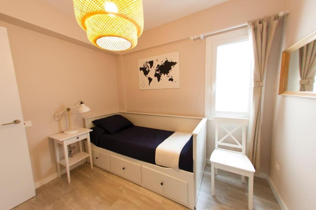 Lloret De Mar - Beachside Apartment - Free Parking - Limited Size Car Εξωτερικό φωτογραφία